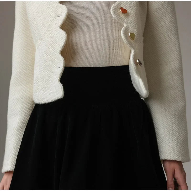 Evon Elegant Buttoned Jacket