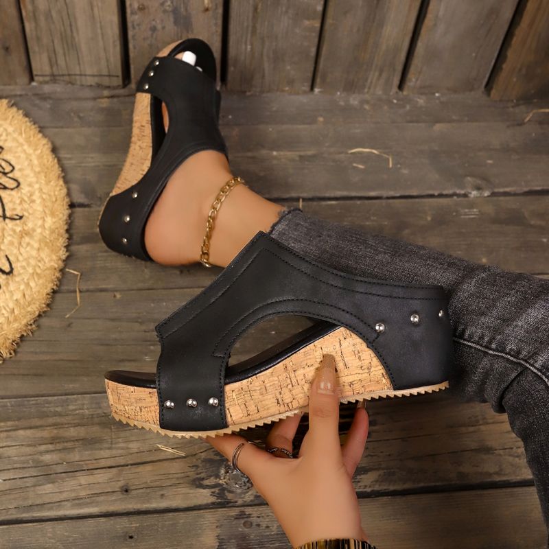 Soft Step Wedge Sandals