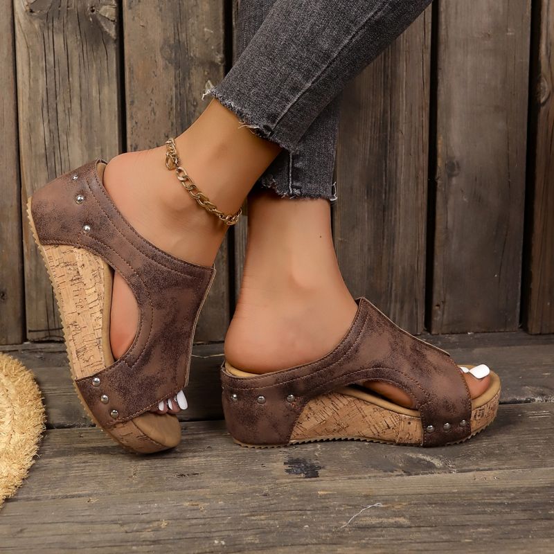 Soft Step Wedge Sandals