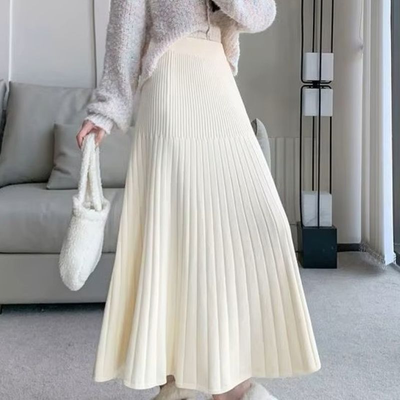 KnitFlow Pleated Skirt