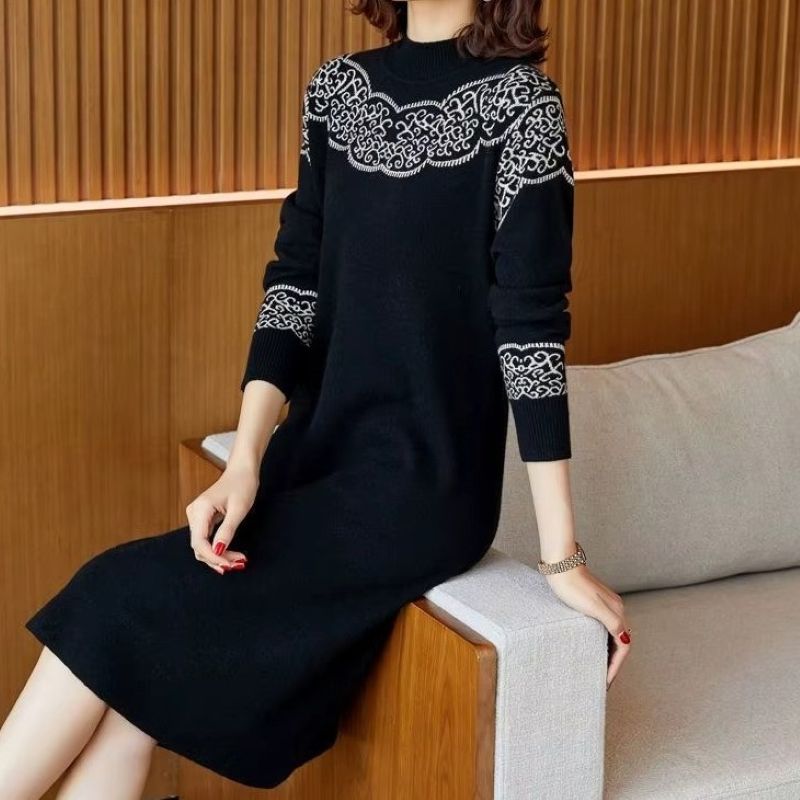 ClassicFlow Printed Knit Dress